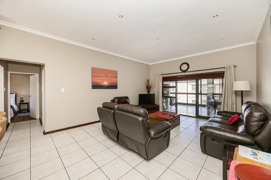 To Let 2 Bedroom Property for Rent in Big Bay Western Cape